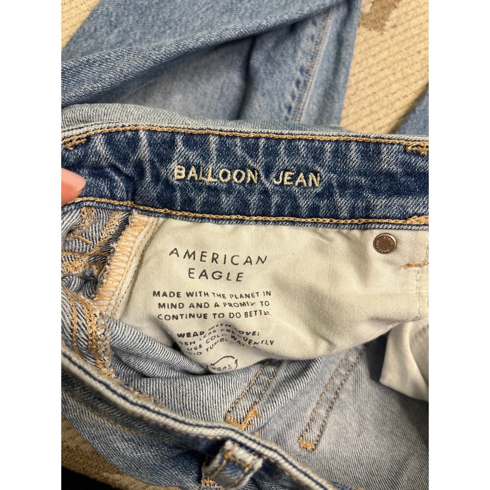 American Eagle Outfitters Balloon Blue Jean, size 0 short - Picture 4 of 14